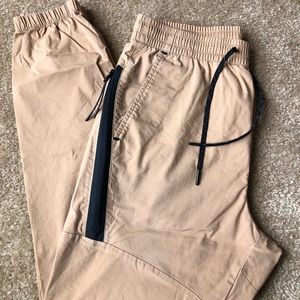 American Eagle Jogger Pants